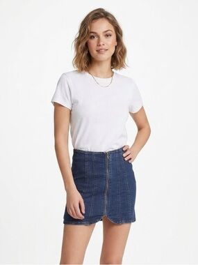 We The Free Laya Dark Blue Denim Front-Zip Mini Skirt Size 2